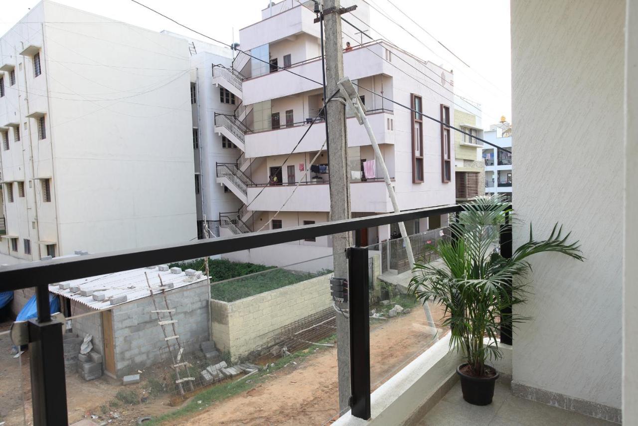 Qualtems Guest House Bangalore Exterior foto
