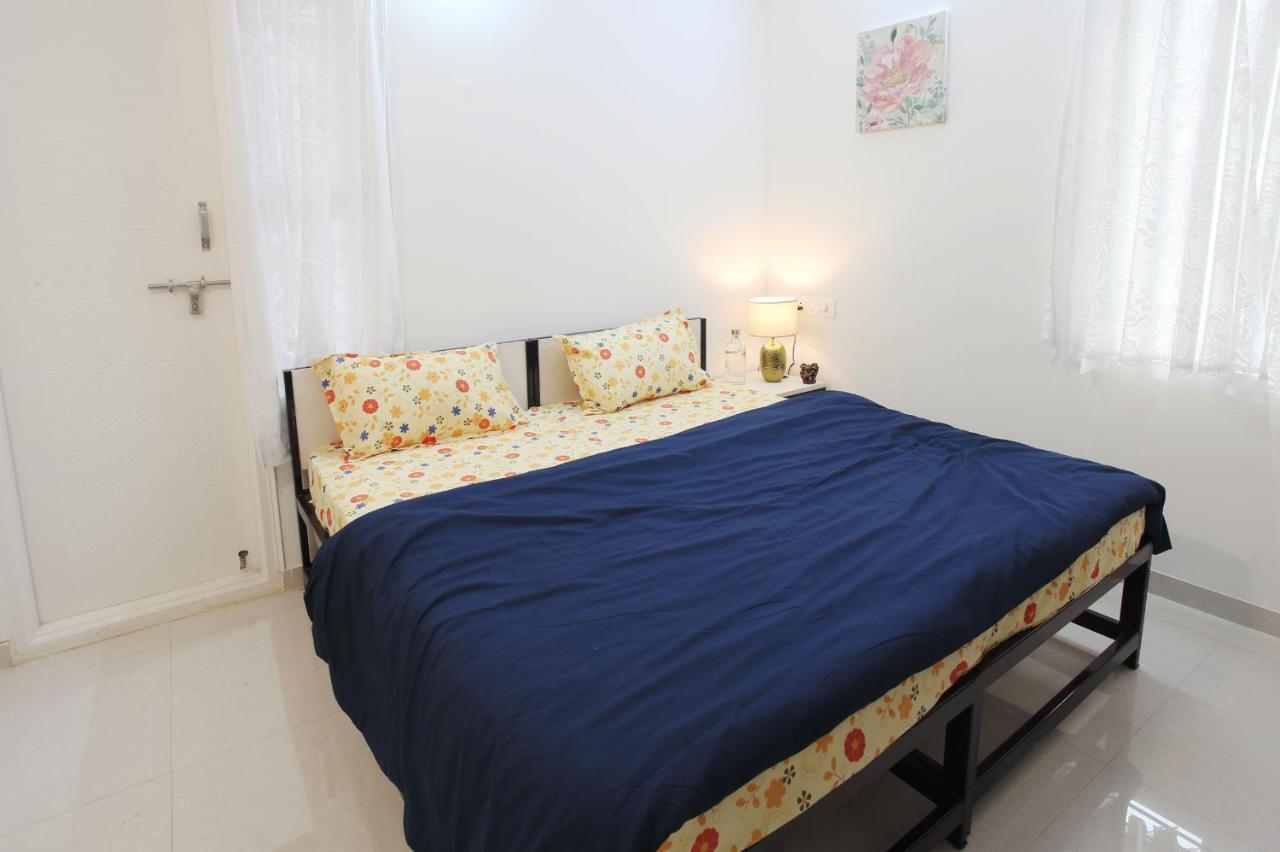Qualtems Guest House Bangalore Exterior foto