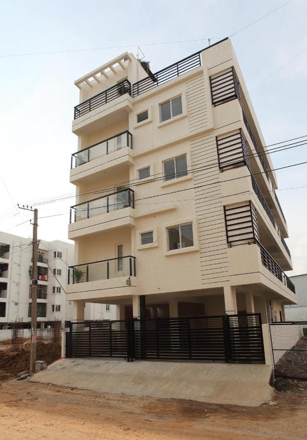Qualtems Guest House Bangalore Exterior foto