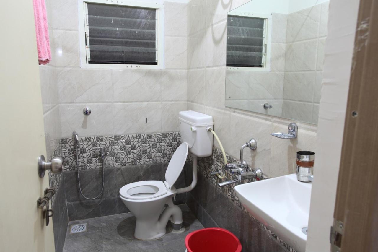 Qualtems Guest House Bangalore Exterior foto